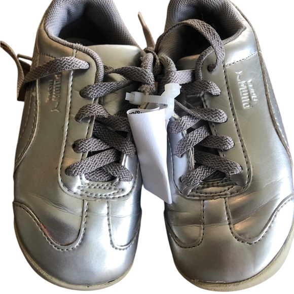 PUMA Size 9C Kids Metallic Silver Velcro Sneakers - Picture 1 of 7